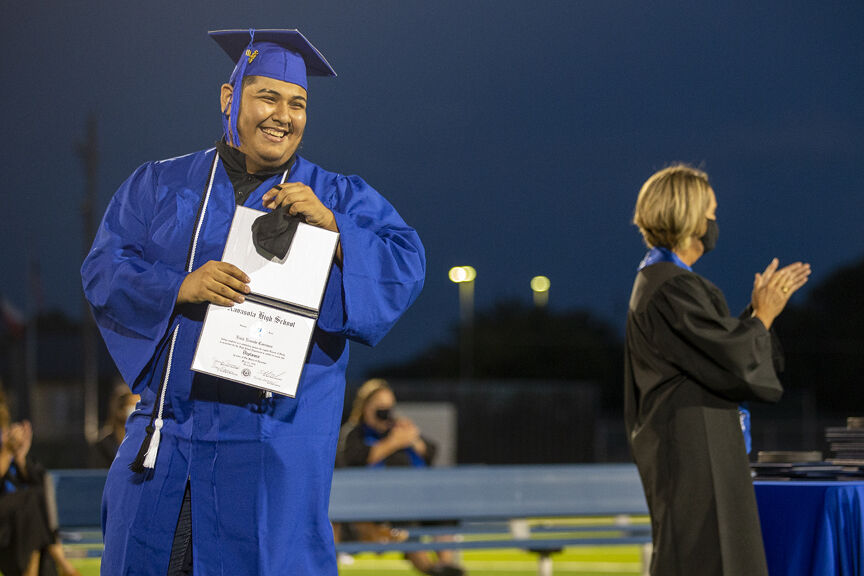 Navasota graduation